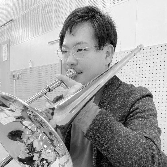 ���{���V